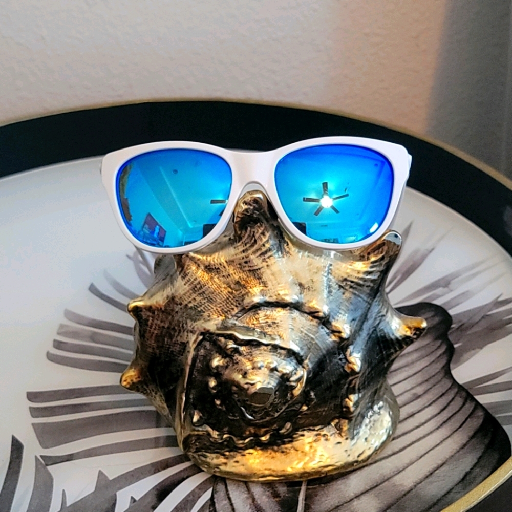 Oakley Custom Polarized Holdouts.